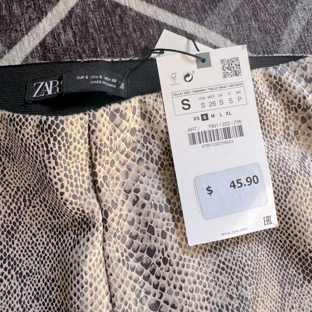 NWT Zara Pants Size Small